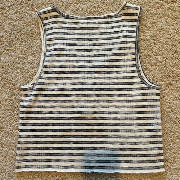 American Eagle Cropped Tank Size Large - Picture 2 of 5